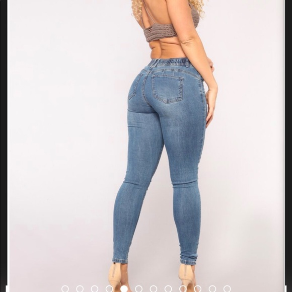 Fashionnova distressed ripped jegging jeans size 2 - Picture 5 of 8